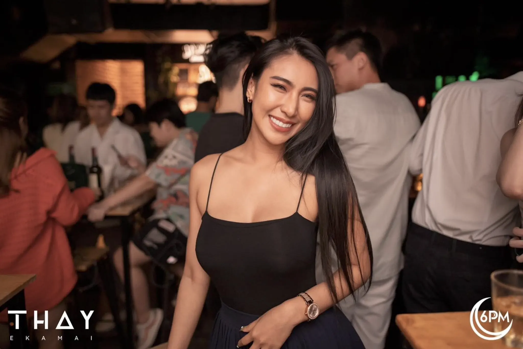 Thay-Ekkamai-woman-smiling